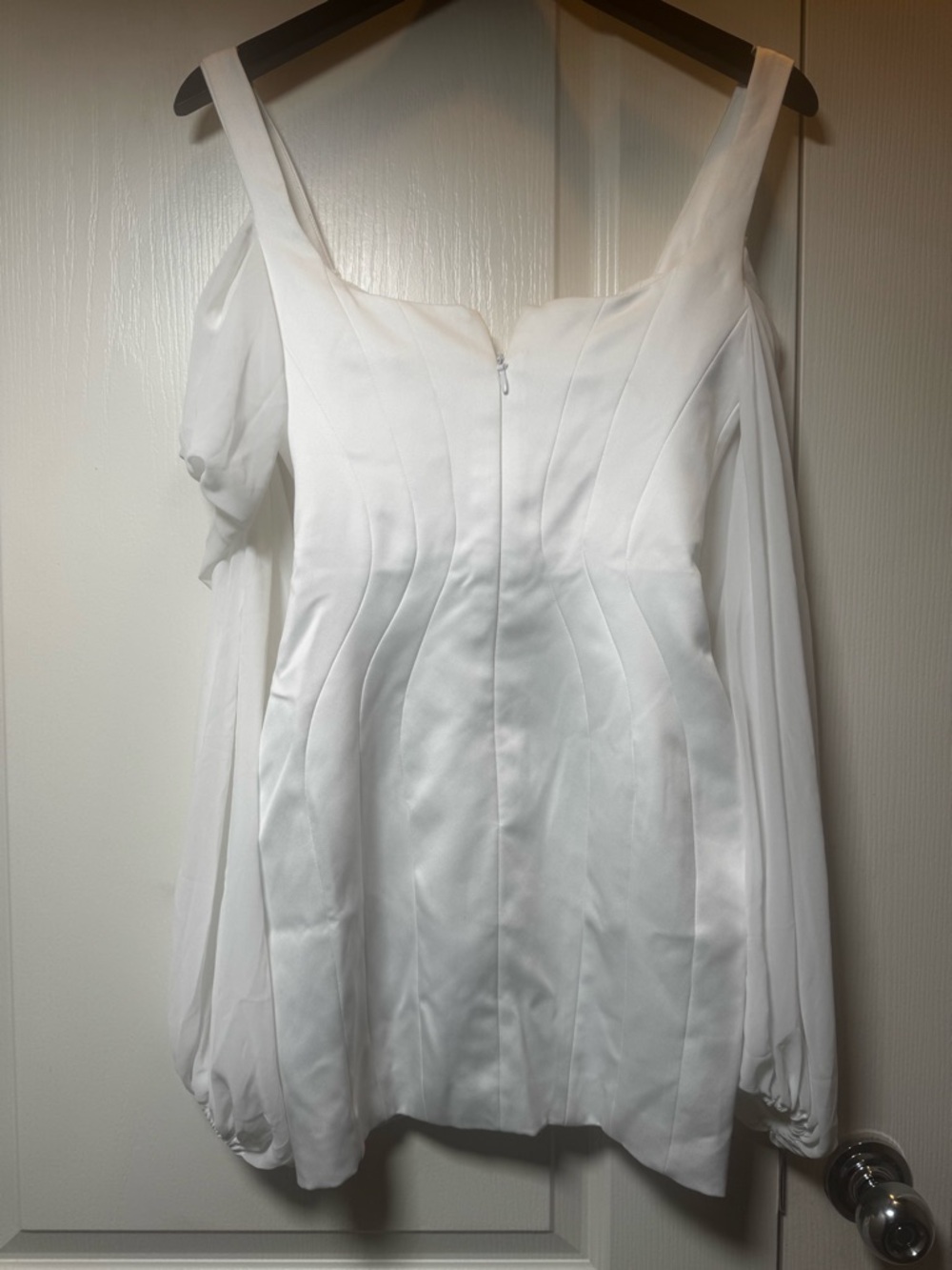HOUSE OF CB ‘Eva’ White Corset Dress w/ Blouson Sleeves XS (US 2-4) - Picture 5 of 6
